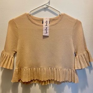 Bella Bella beige short sleeve pleated cropped top